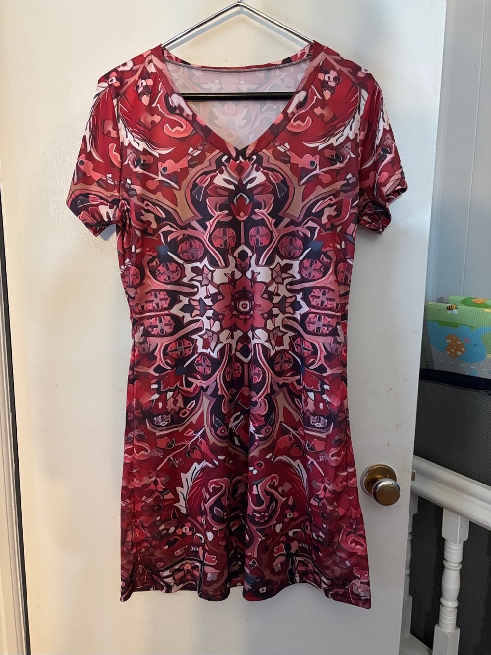 V-Neck Short Sleeve Red Patterned Dress